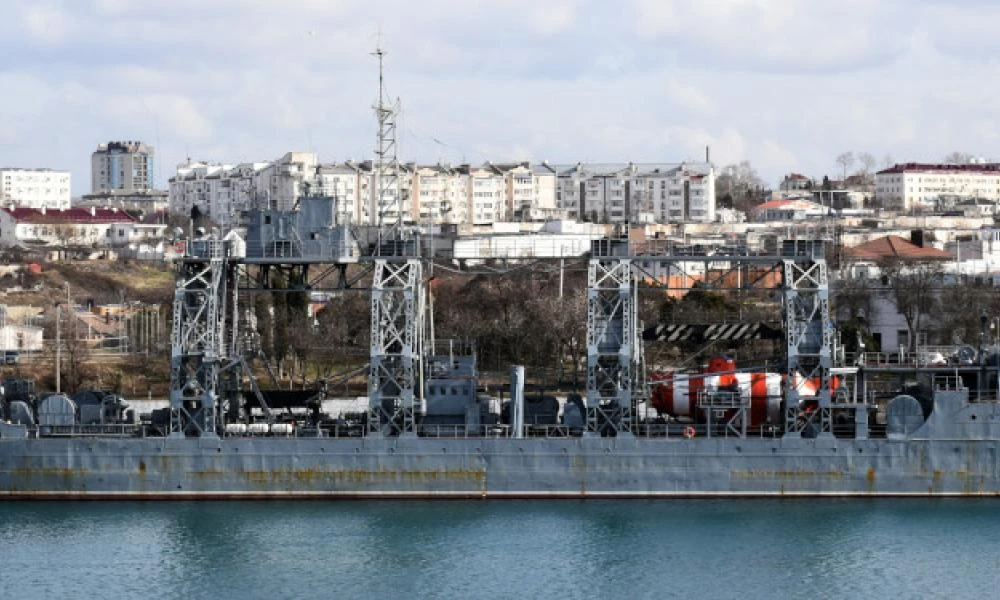 Όλα όσα πρέπει να ξέρετε για το Kommuna! H "γριά κυρία" των θαλασσών που η Ρωσία αναπτύσσει για τη διερεύνηση του ναυαγίου του Moskva